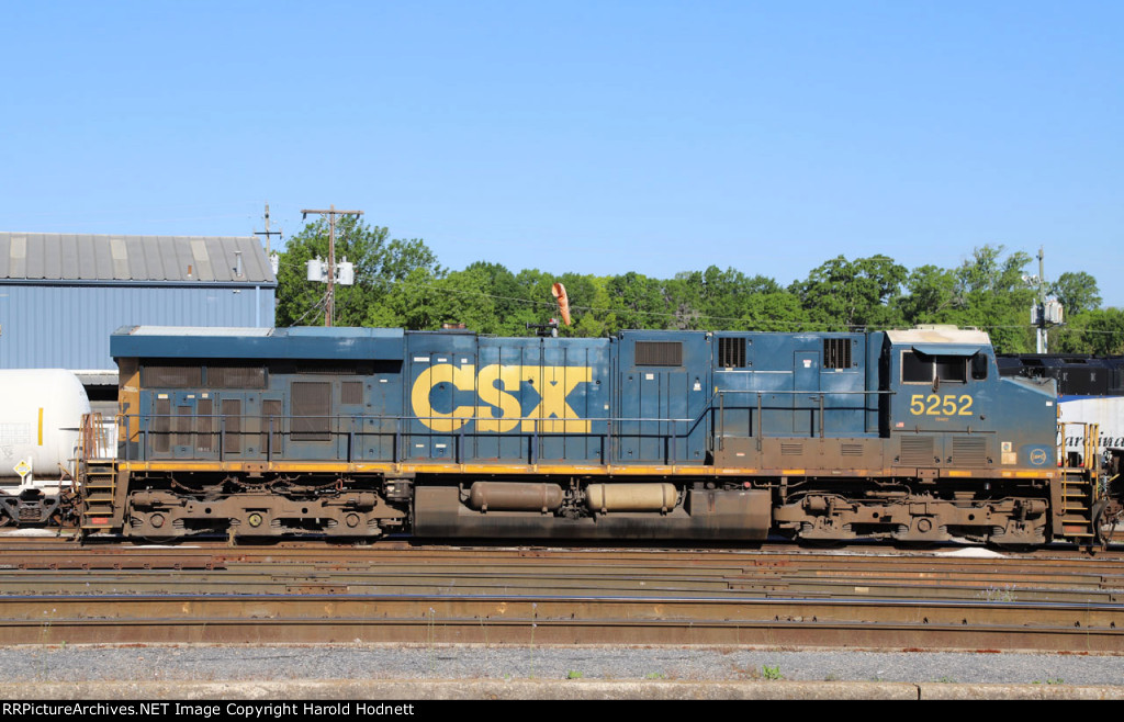 CSX 5252